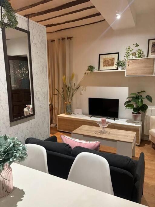 Estudio Herrero Alcalá de Henares Eksteriør bilde